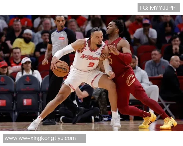 米切尔复出大爆发砍37分助队止连败八记三分展现超强火力 米切尔复出大爆发砍37分助队止连败八记三分展现超强火力