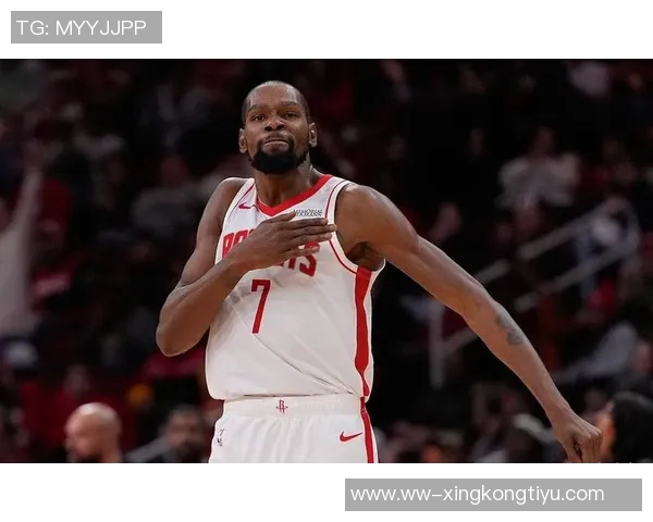 杜兰特关键时刻表现低迷上场末节仅得1分今日加时赛再遭冷遇